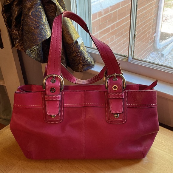 Coach bag #G0973-F13732 leather, 15x9x4,5”, pre-owned, somewhere changed color - Picture 3 of 17